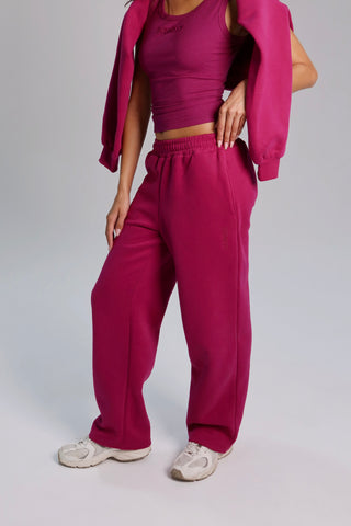 Signature Plush Straight Leg Sweatpants - Berry