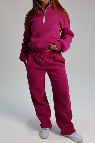 Signature Plush Straight Leg Sweatpants - Berry