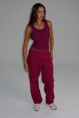 Signature Plush Straight Leg Sweatpants - Berry